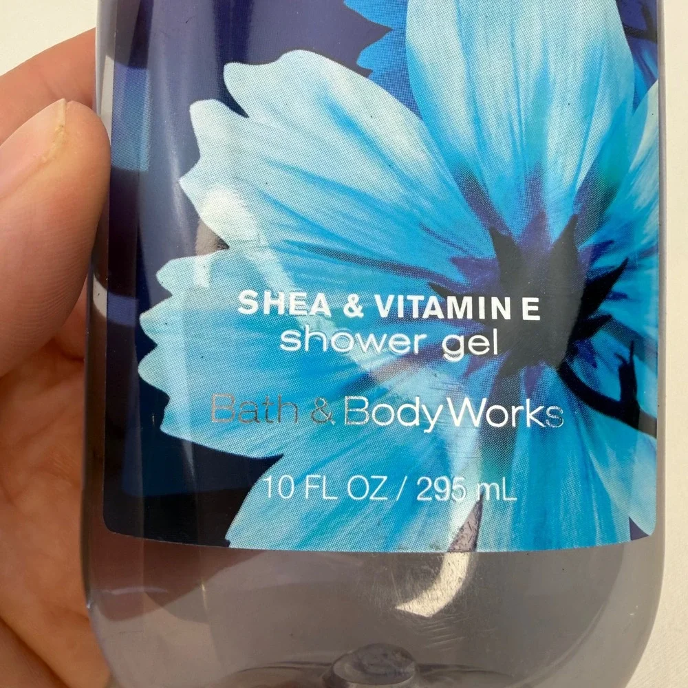 RARE Bath & Body Works Moonlight Path Shower Gel Shea Vitamin E 10oz